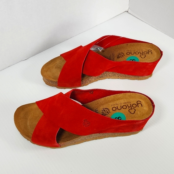 Yokono Made in Spain Red Wedged Sandals 8 - Picture 2 of 12